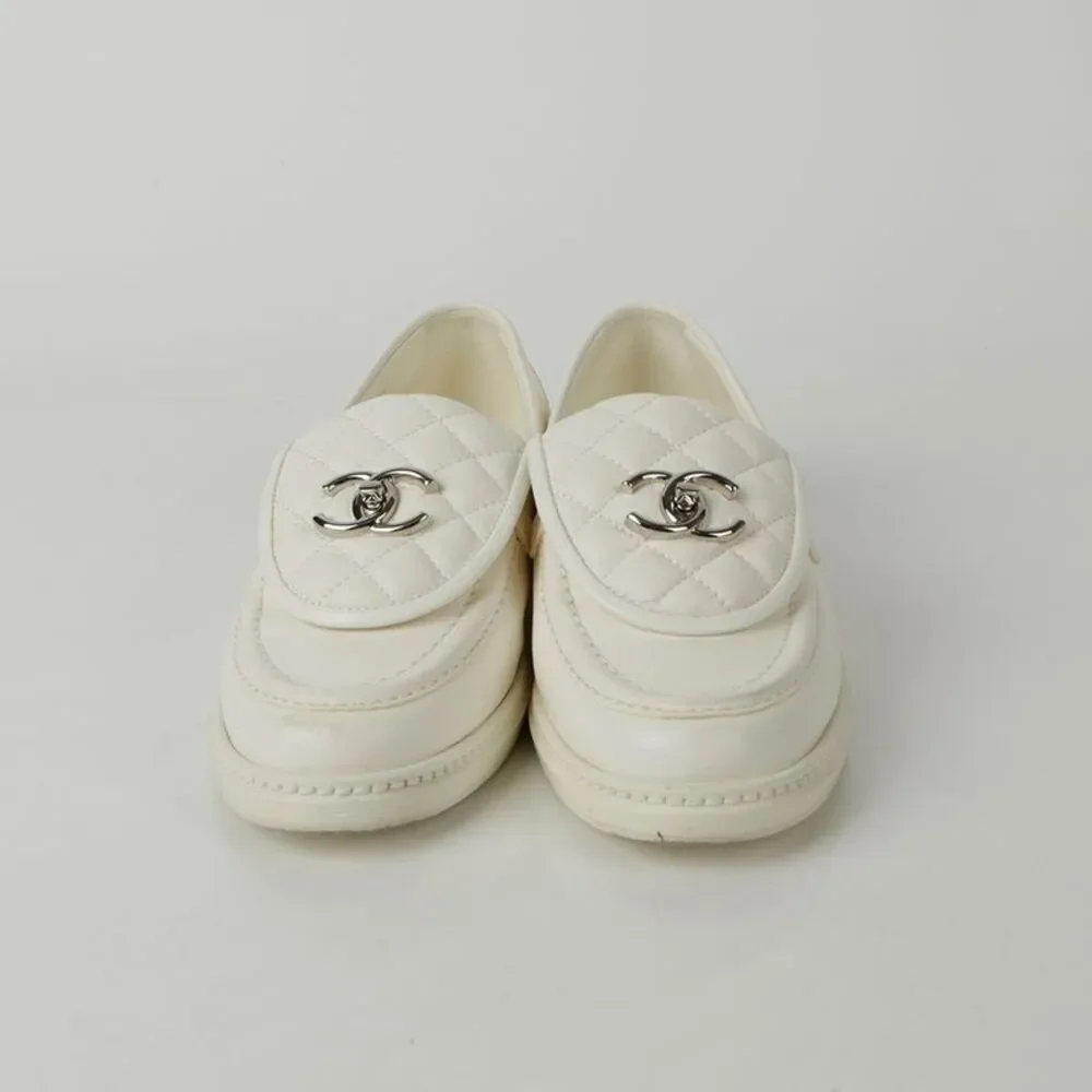 Size Cc Turnlock Loafer
